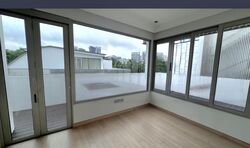 Stevens Road (D10), Terrace #464183521